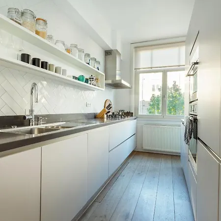 Luxury Apartment, Comfortable For 10 People *